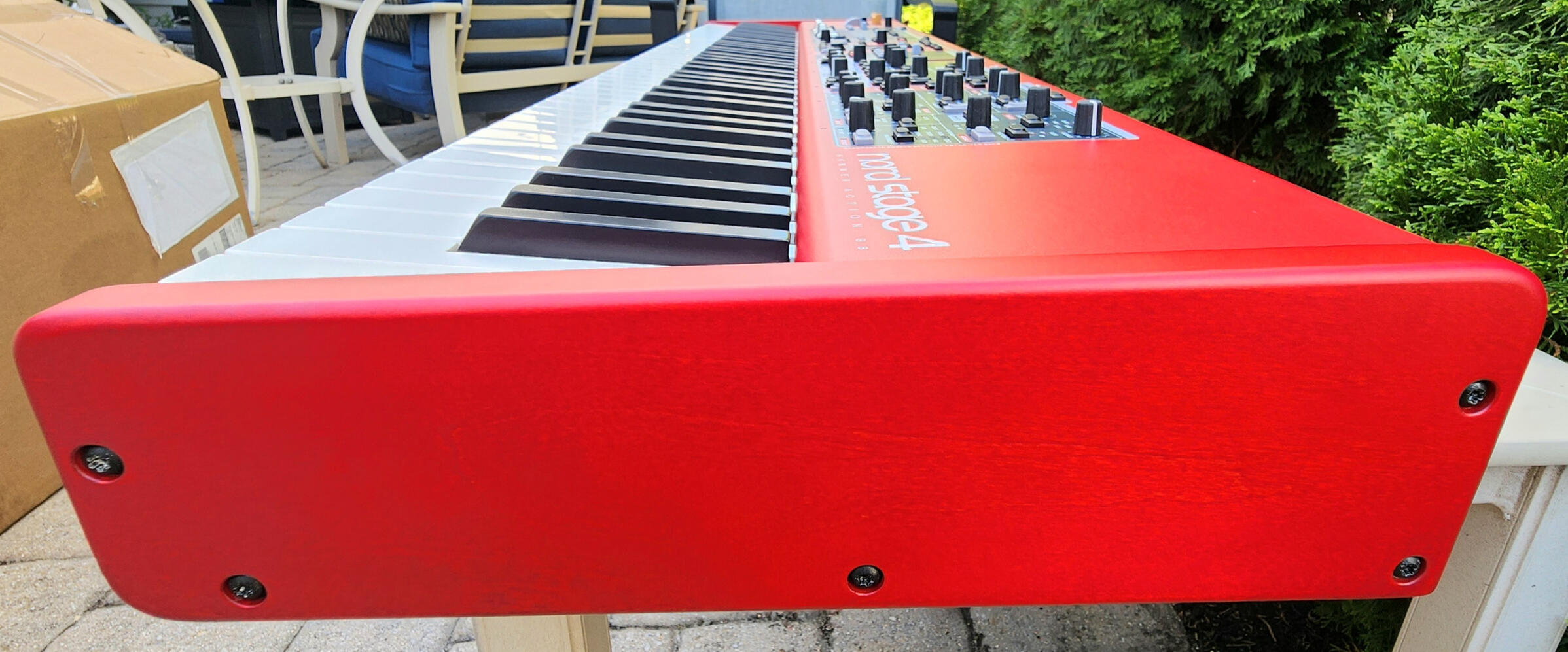 Right Red Wood Side Panel