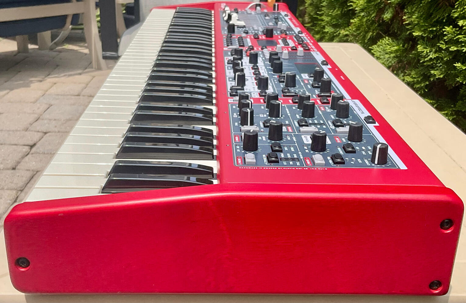 Right Red Wood Side Panel