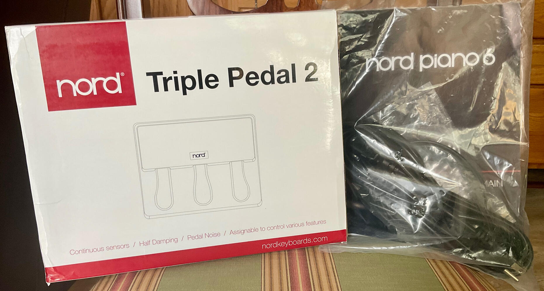 Triple Pedal 2, Owner’s manual, AC Cord and USB Cord